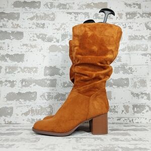NEW Kenneth Cole Reaction Sonia Brown Suede Leather Block Heeled Boots V763